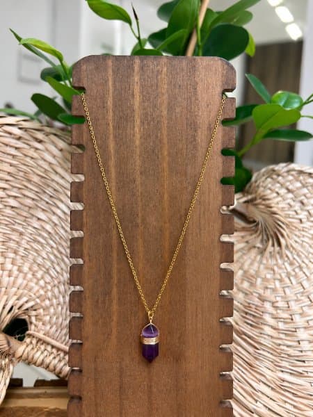 Colar Boho Dourado com Ametista